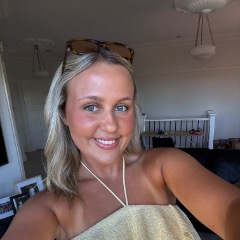 emily profile picture