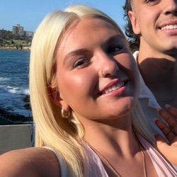 sinead profile picture