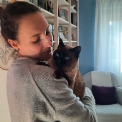 Claudia profile picture