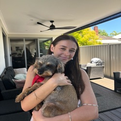 Naomi profile picture