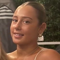 Lilly profile picture