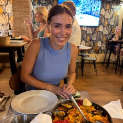 Claire profile picture