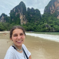 Ellie profile picture