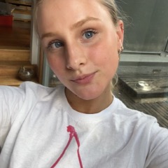 Claudia profile picture