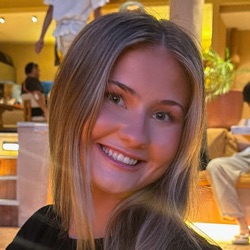 Bella profile picture