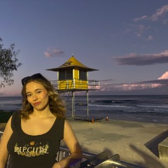 Lola profile picture