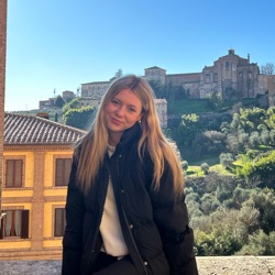 Francesca profile picture