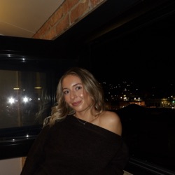alicia profile picture