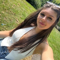 Renee profile picture