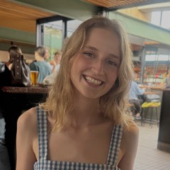 Emily profile picture