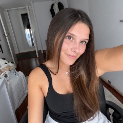 Lucia profile picture