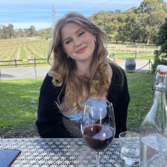 Ella profile picture