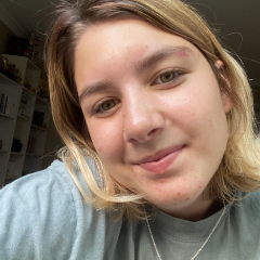 Chloe profile picture