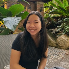 Holly profile picture