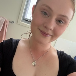 Ella profile picture