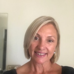 Suzanne profile picture