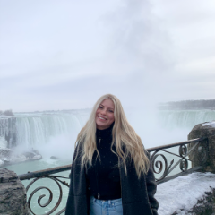 Bella profile picture