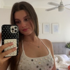 Elise profile picture