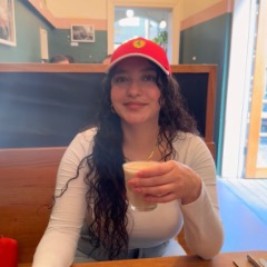 Luisa profile picture