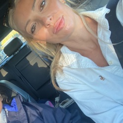 Gina profile picture