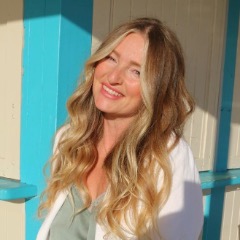 Emily profile picture