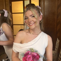 Chloe profile picture