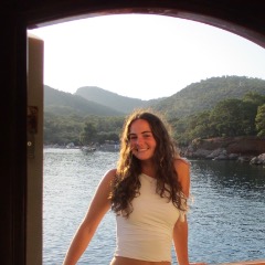 Claudia profile picture