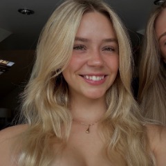 Stella profile picture