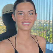 Chloe profile picture