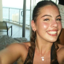 Alicia profile picture