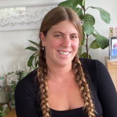 Emily profile picture