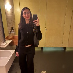 Mira profile picture