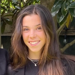 Izzy profile picture