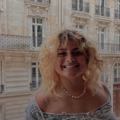 Laura profile picture