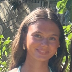 chloe profile picture