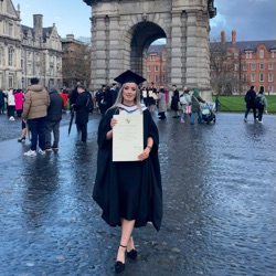 Leah profile picture