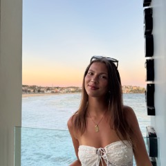 Emily profile picture