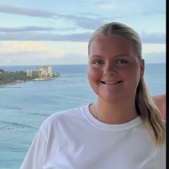 Claudia profile picture
