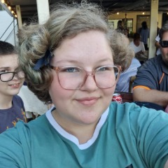 Emily profile picture