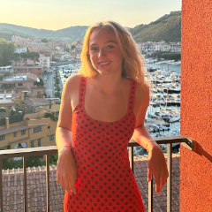 Emily profile picture