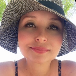 Monika profile picture