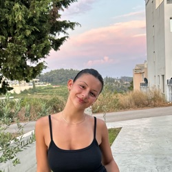 Jenette profile picture