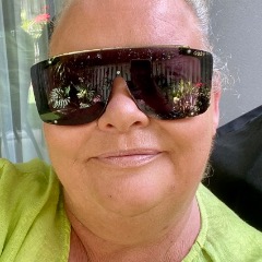 Louise profile picture