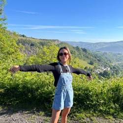 Celia profile picture