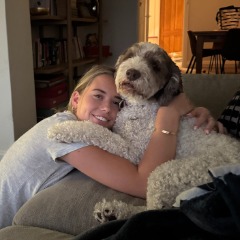 Emily profile picture