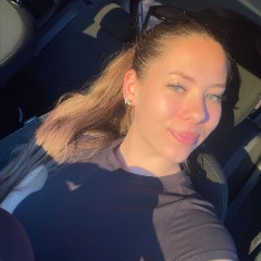 Chloe profile picture