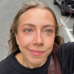 Claire profile picture
