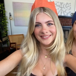 Violet profile picture