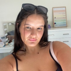 Emily profile picture