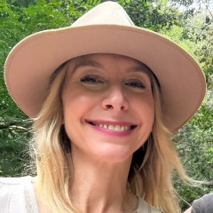 Lara profile picture